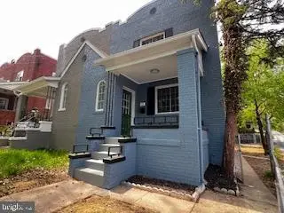 13 53rd Pl Se, Washington, DC 20019 - Image #1