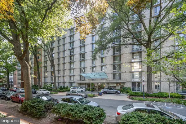 950 25th St Nw #811n, WASHINGTON, DC 20037