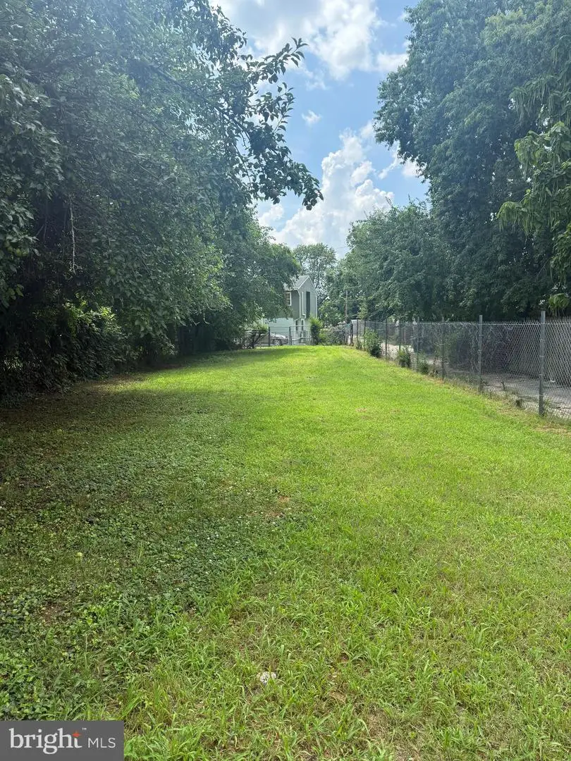 1136 47th Pl Ne, Washington, DC 20019 - Image #1