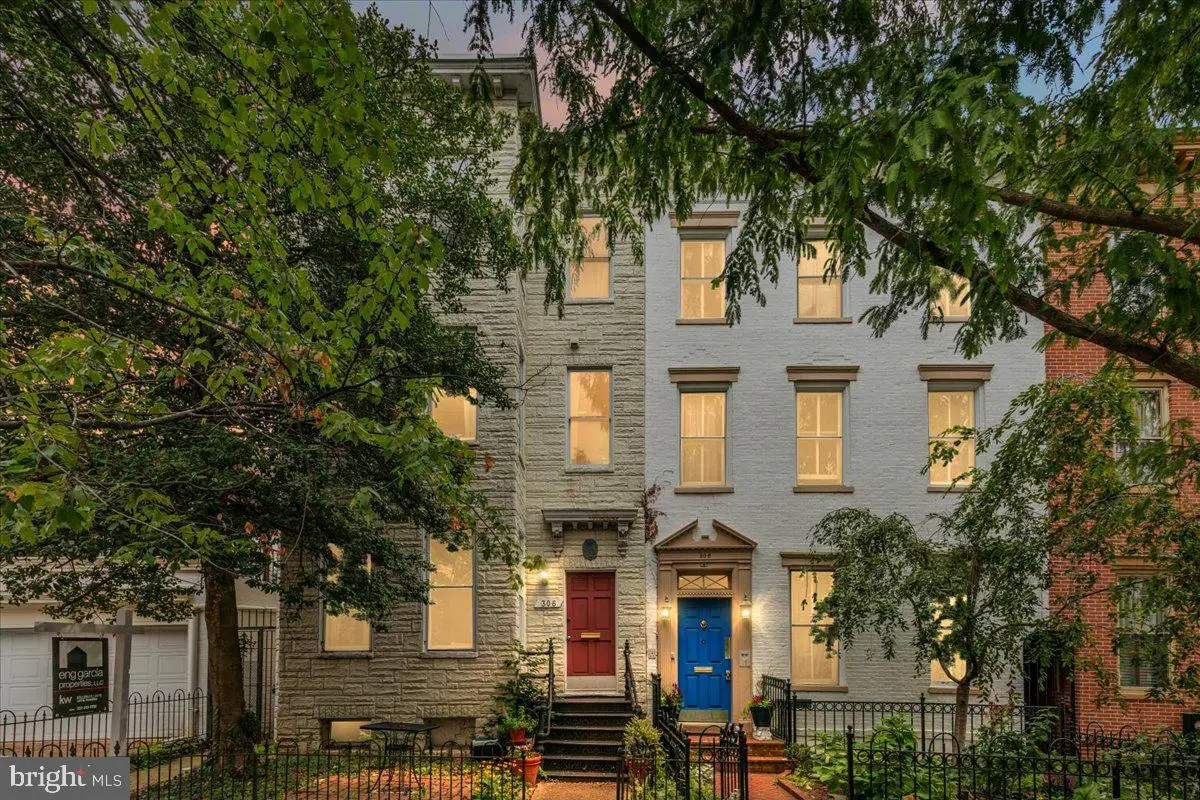 304 2nd St Se, Washington, DC 20003 - Image #1