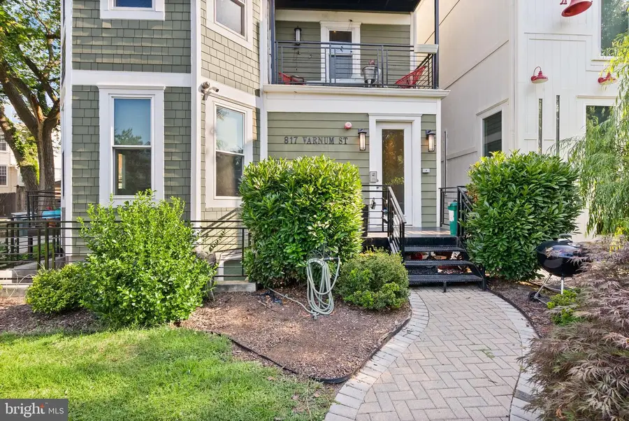 817 Varnum St Nw, Washington, DC 20011 - Image #2