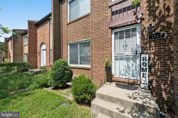 1142 Barnaby Ter Se, WASHINGTON, DC 20032