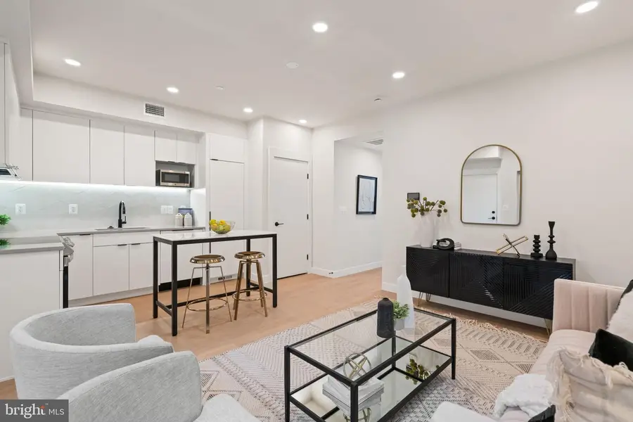 733 8th St Se #02, Washington, DC 20003 - Image #2