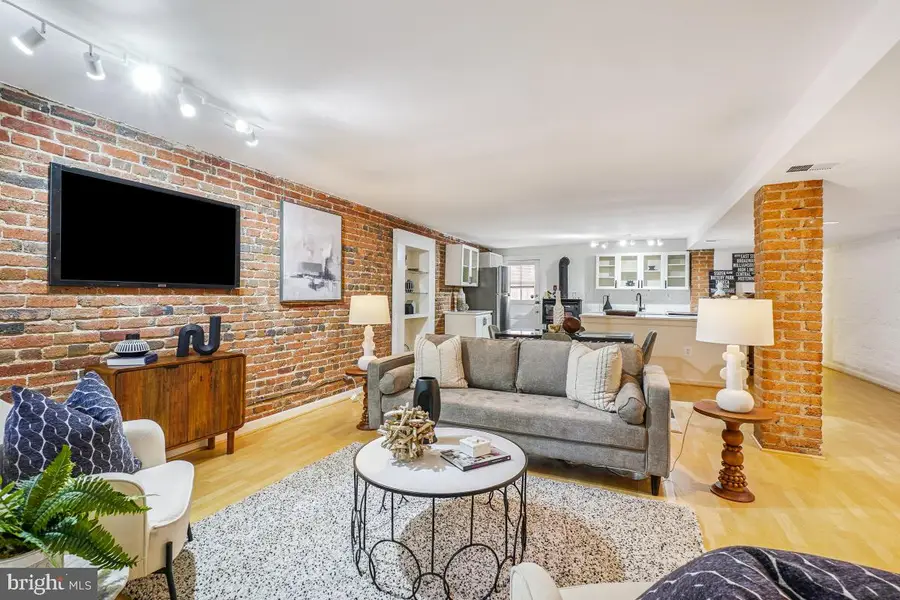 1738 T St Nw #1, Washington, DC 20009 - Image #3