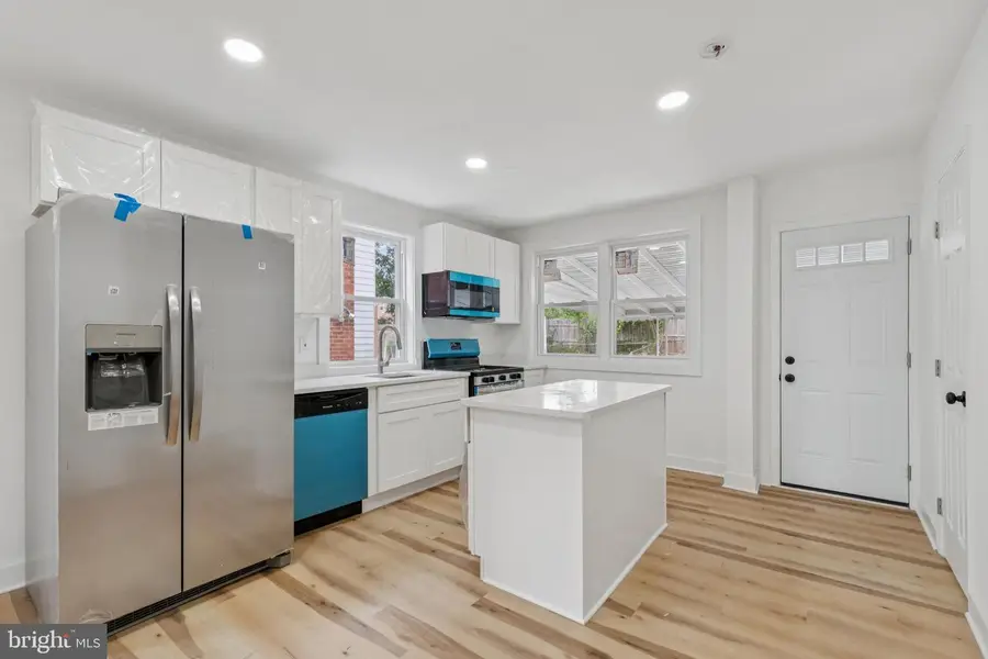 24 55th St Ne, Washington, DC 20019 - Image #2