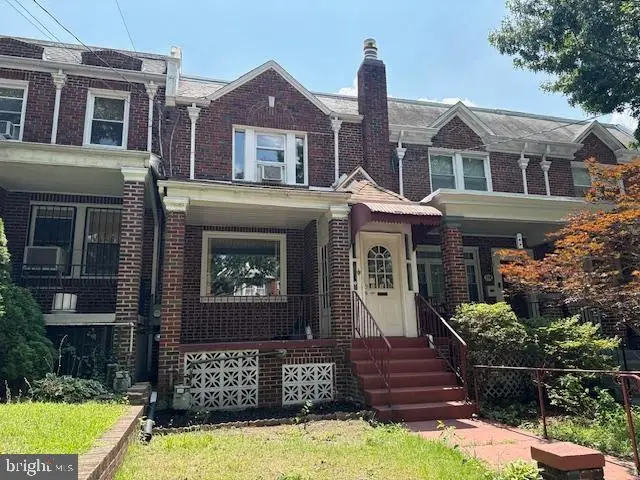 118 Longfellow St Nw, Washington, DC 20011 - Image #1