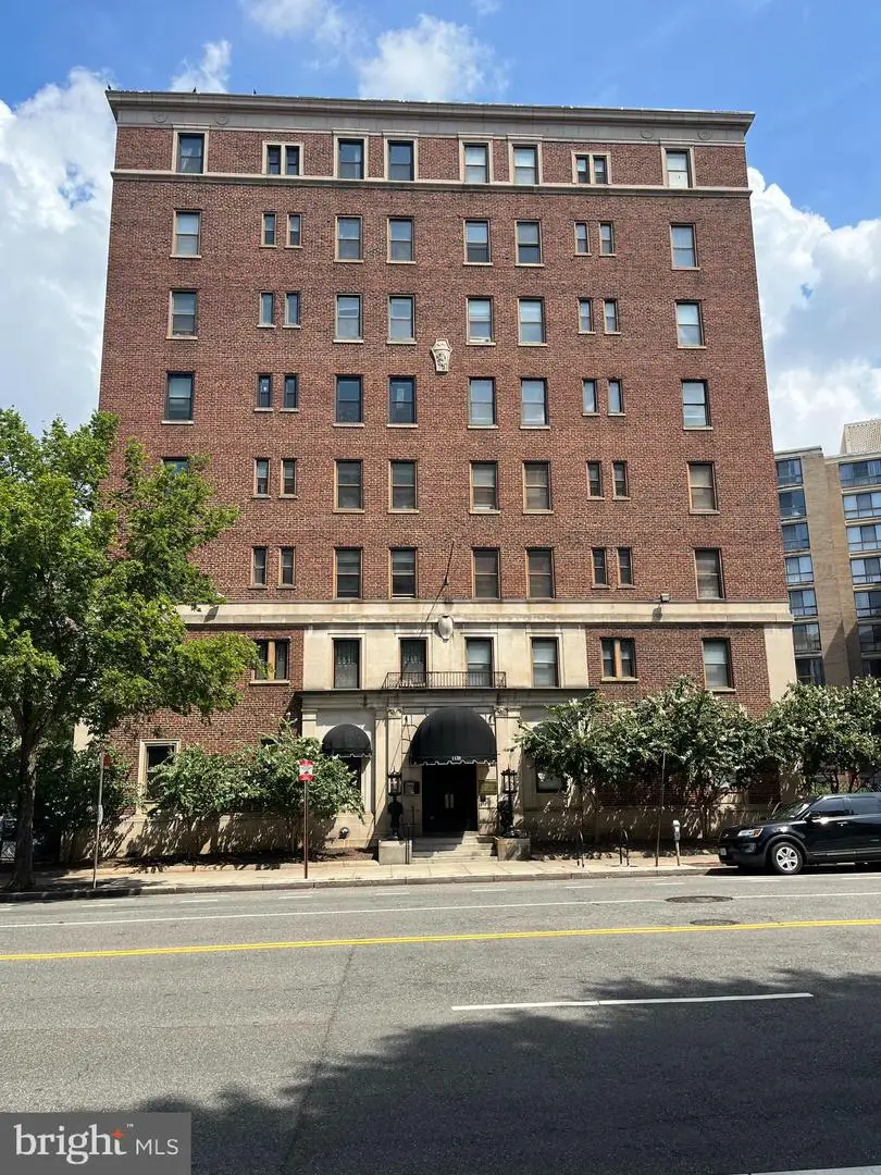 1133 13th St Nw #402, Washington, DC 20005 - #2