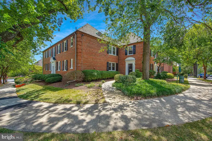 2106 Suitland Ter Se, Washington, DC 20020 - Image #2