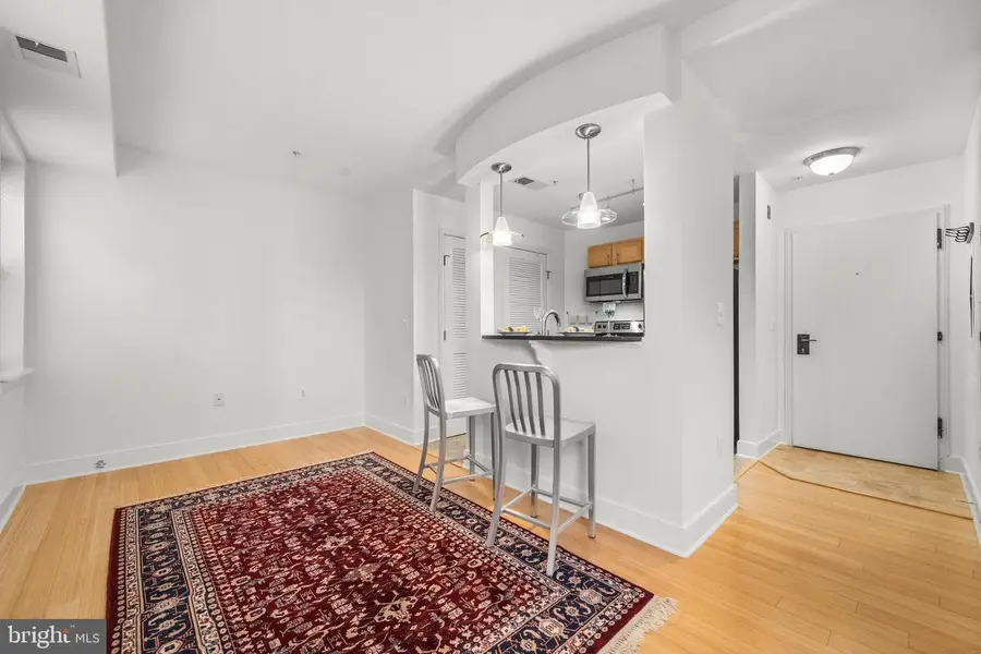 1106 Columbia Rd Nw #304, Washington, DC 20009 - Image #2