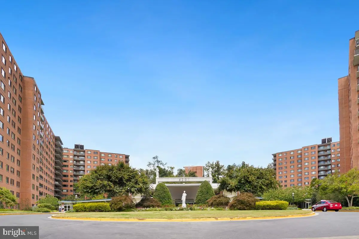 4201 Cathedral Ave Nw #913w, Washington, DC 20016 - Image #1