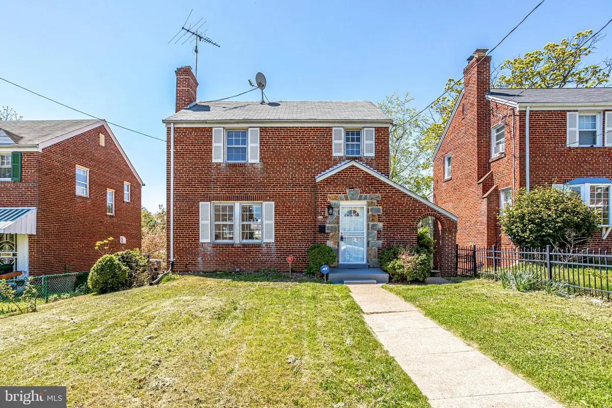 1807 41st Pl Se, Washington, DC 20020 - Image #1