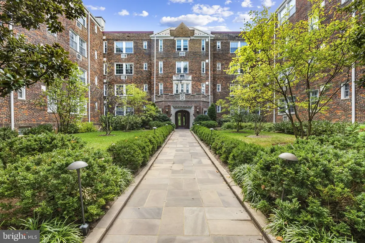 3051 Idaho Ave Nw #204, Washington, DC 20016 - Image #1