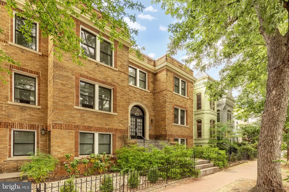 317 3rd St Se #25, Washington, DC 20003 - Image #1