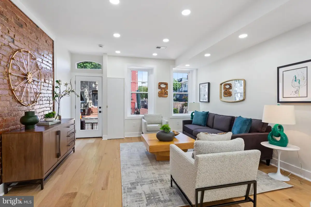 116 Thomas St Nw, Washington, DC 20001 - Image #1