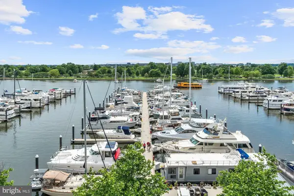 45 Sutton Sq Sw #303, WASHINGTON, DC 20024