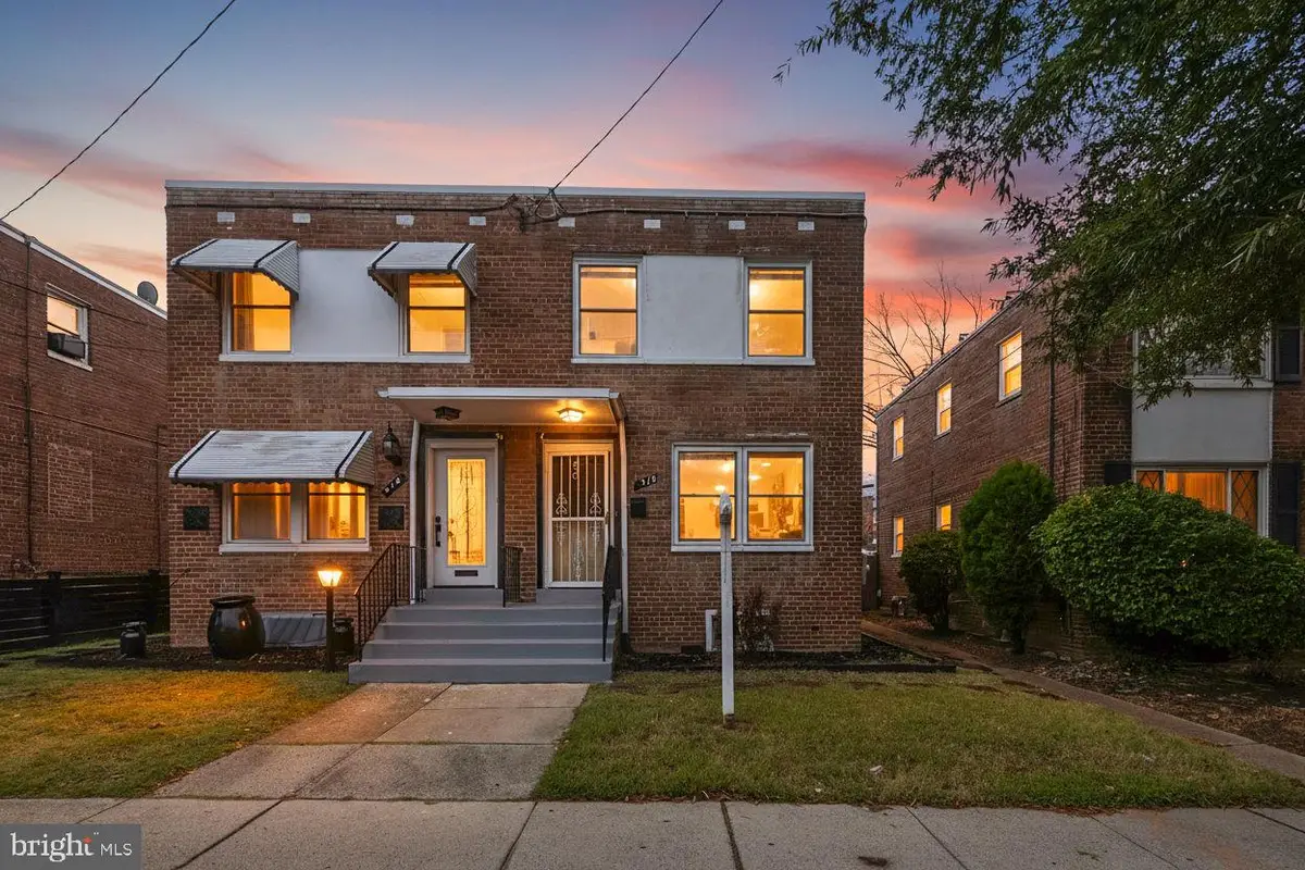 518 Riggs Rd Ne, Washington, DC 20011 - Image #1