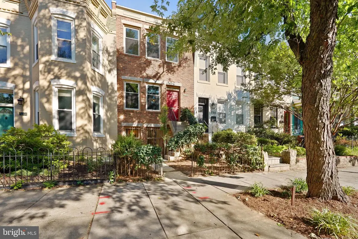 748 13th St Se, Washington, DC 20003 - Image #1