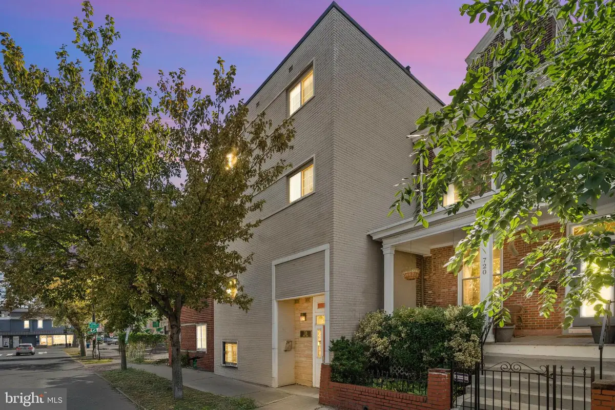 718 Park Rd Nw #6, Washington, DC 20010 - Image #1