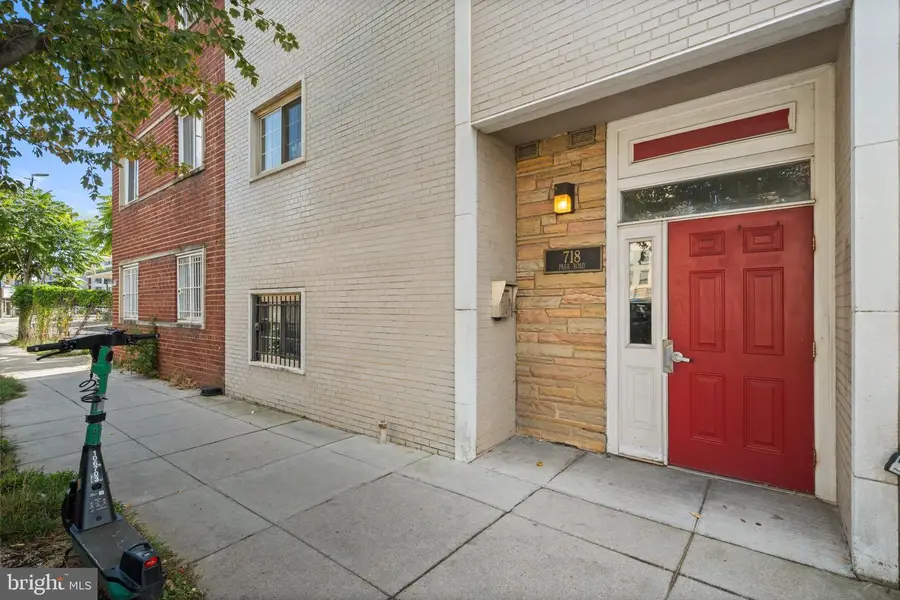 718 Park Rd Nw #6, Washington, DC 20010 - Image #2