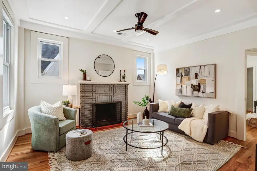 12 Nicholson St Nw, Washington, DC 20011 - #3