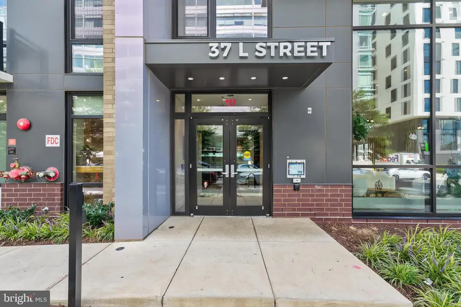 37 L St Se #701, Washington, DC 20003 - Image #2