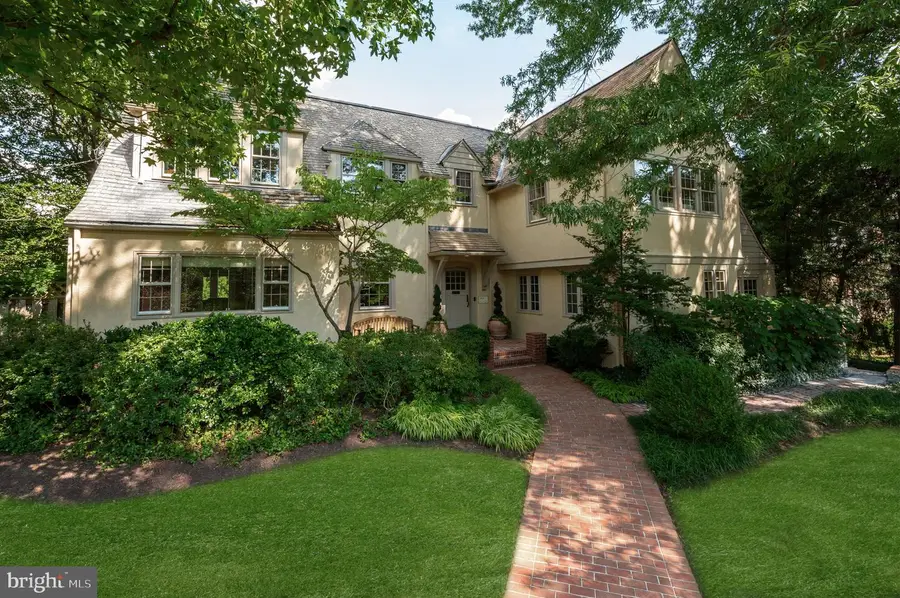 2927 44th St Nw, Washington, DC 20016 - Image #2