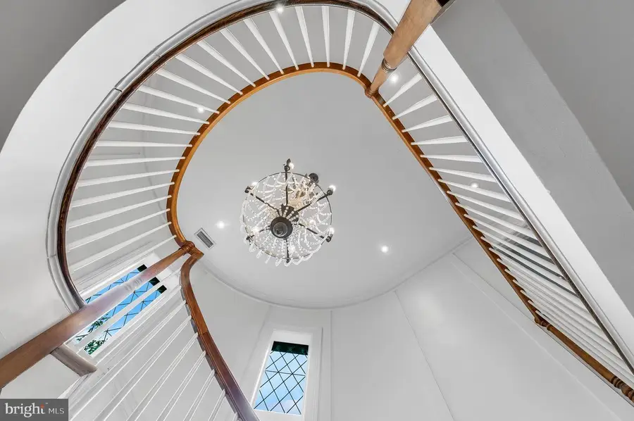 5033 Tilden St Nw, Washington, DC 20016 - Image #3