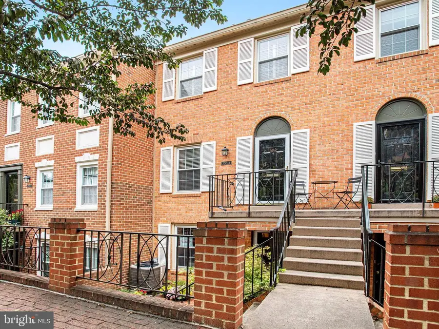 3275 Sutton Pl Nw #a, Washington, DC 20016 - Image #2