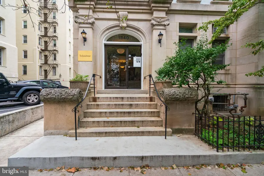 1840 Mintwood Pl Nw #402, Washington, DC 20009 - Image #2