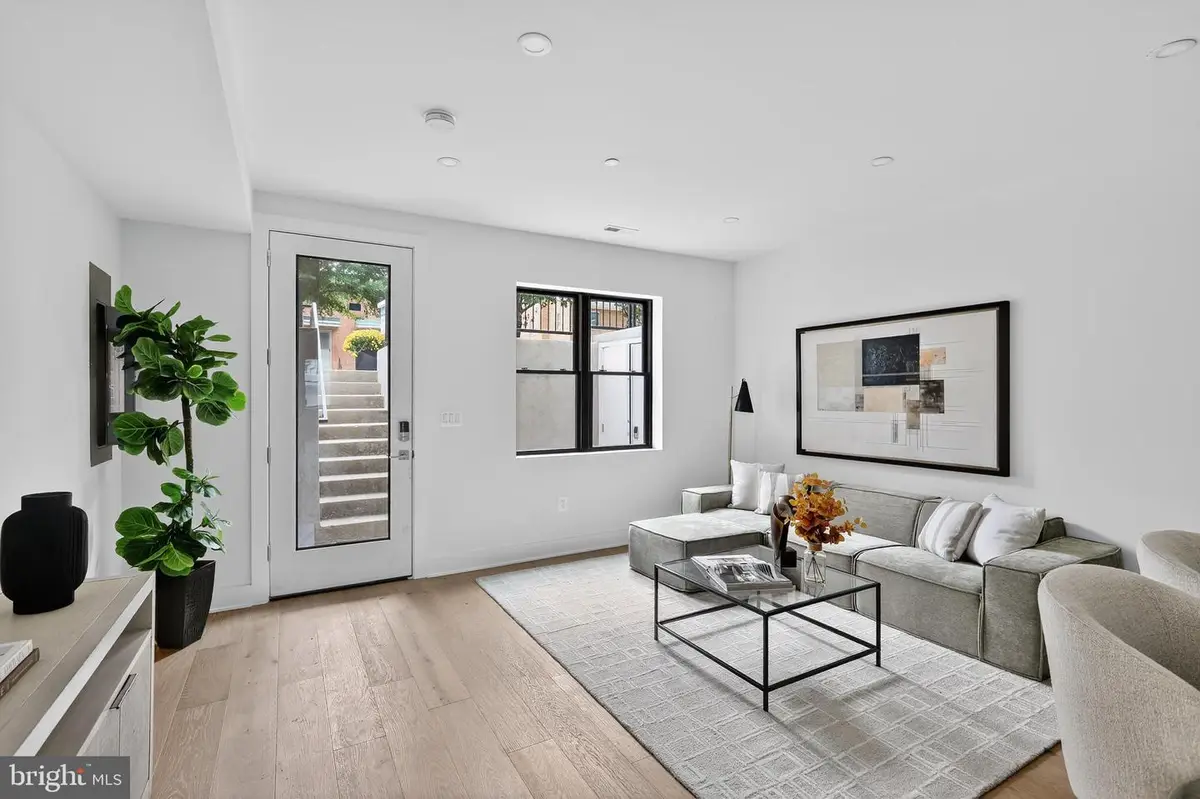 828 21st St Ne #1, Washington, DC 20002 - Image #1