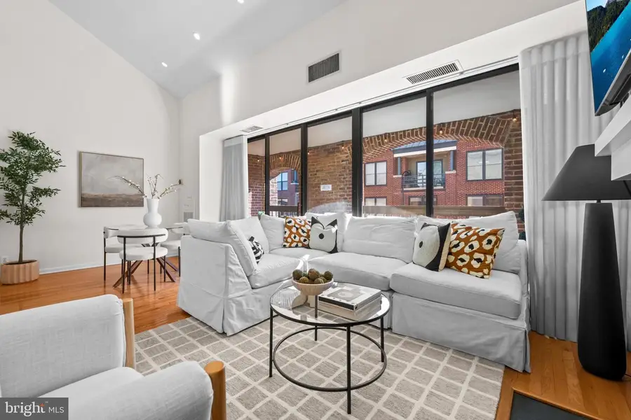 3225 Grace St Nw #219, Washington, DC 20007 - Image #2