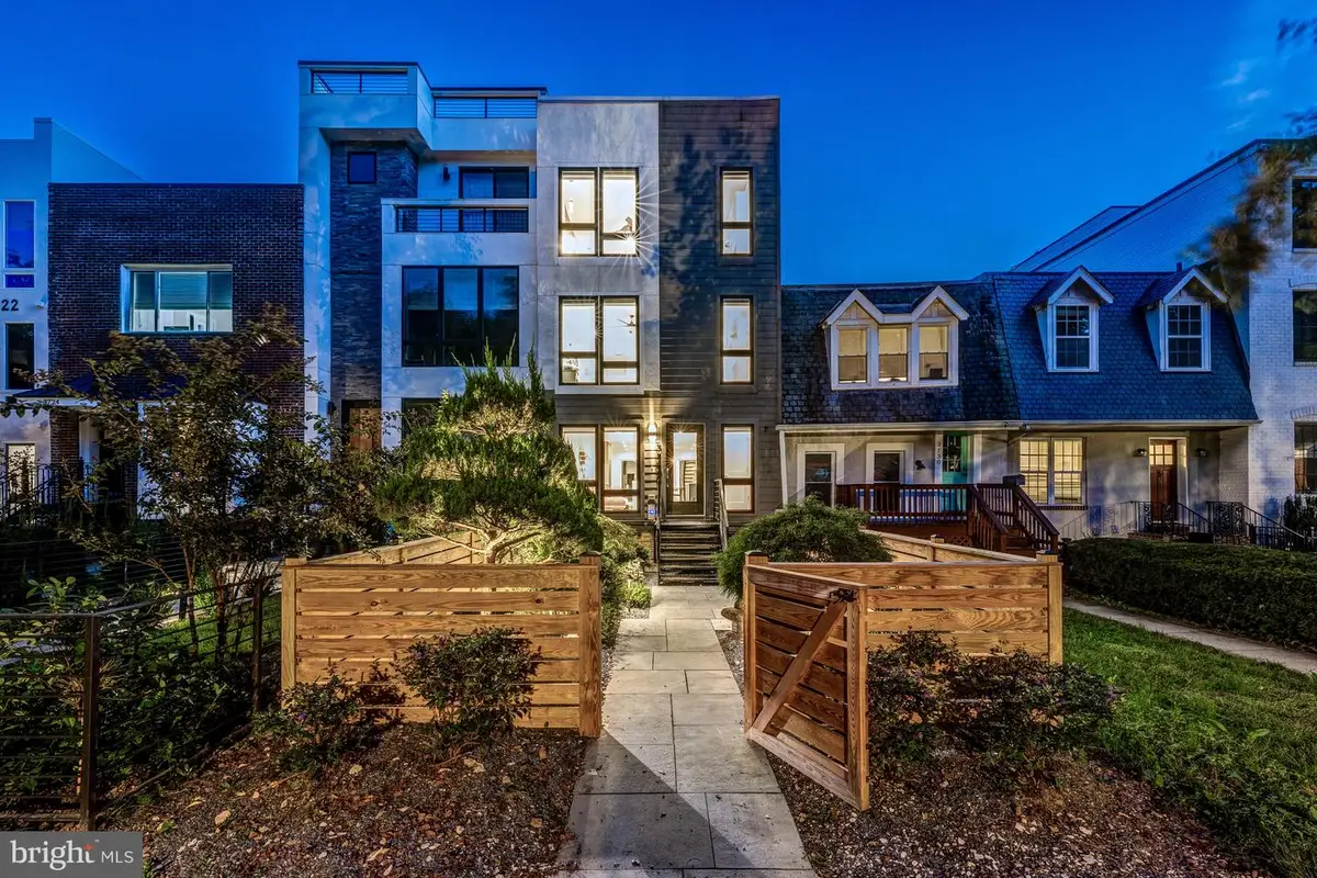 3728 R St Nw, Washington, DC 20007 - Image #1