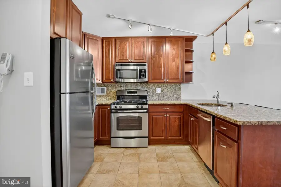 2939 Van Ness St Nw #941, Washington, DC 20008 - Image #2