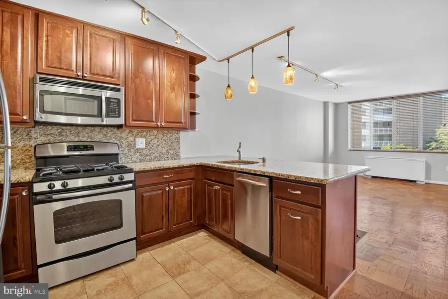 2939 Van Ness St Nw #941, Washington, DC 20008 - Image #3