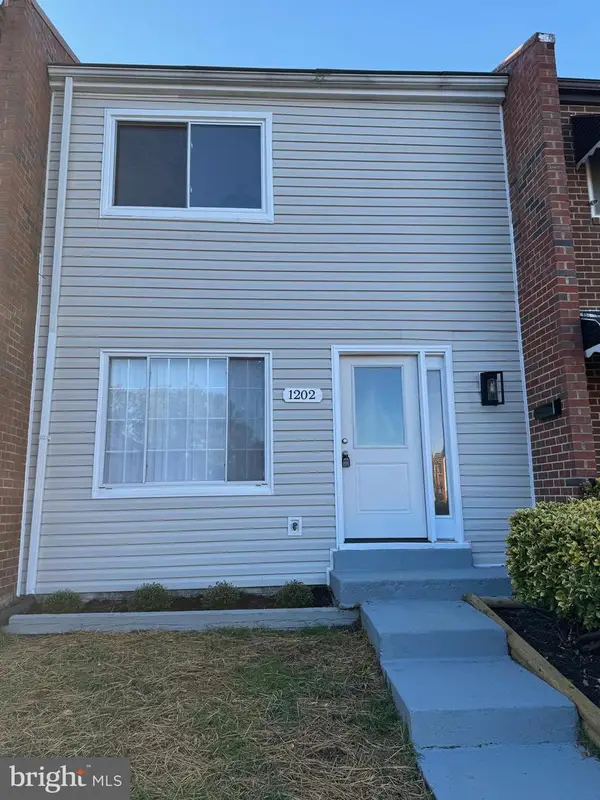 1202 Barnaby Ter Se, WASHINGTON, DC 20032