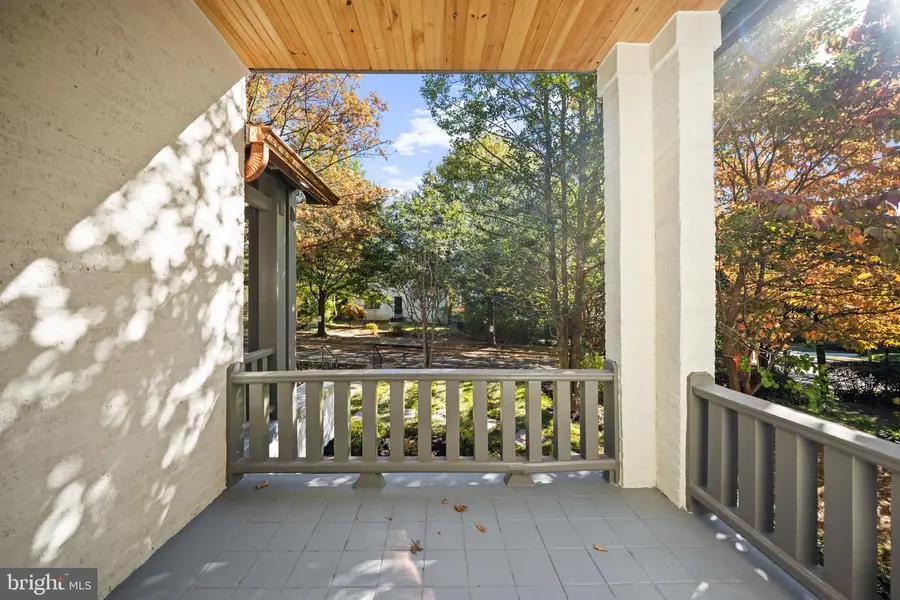 2602 36th Pl Nw, Washington, DC 20007 - Image #3