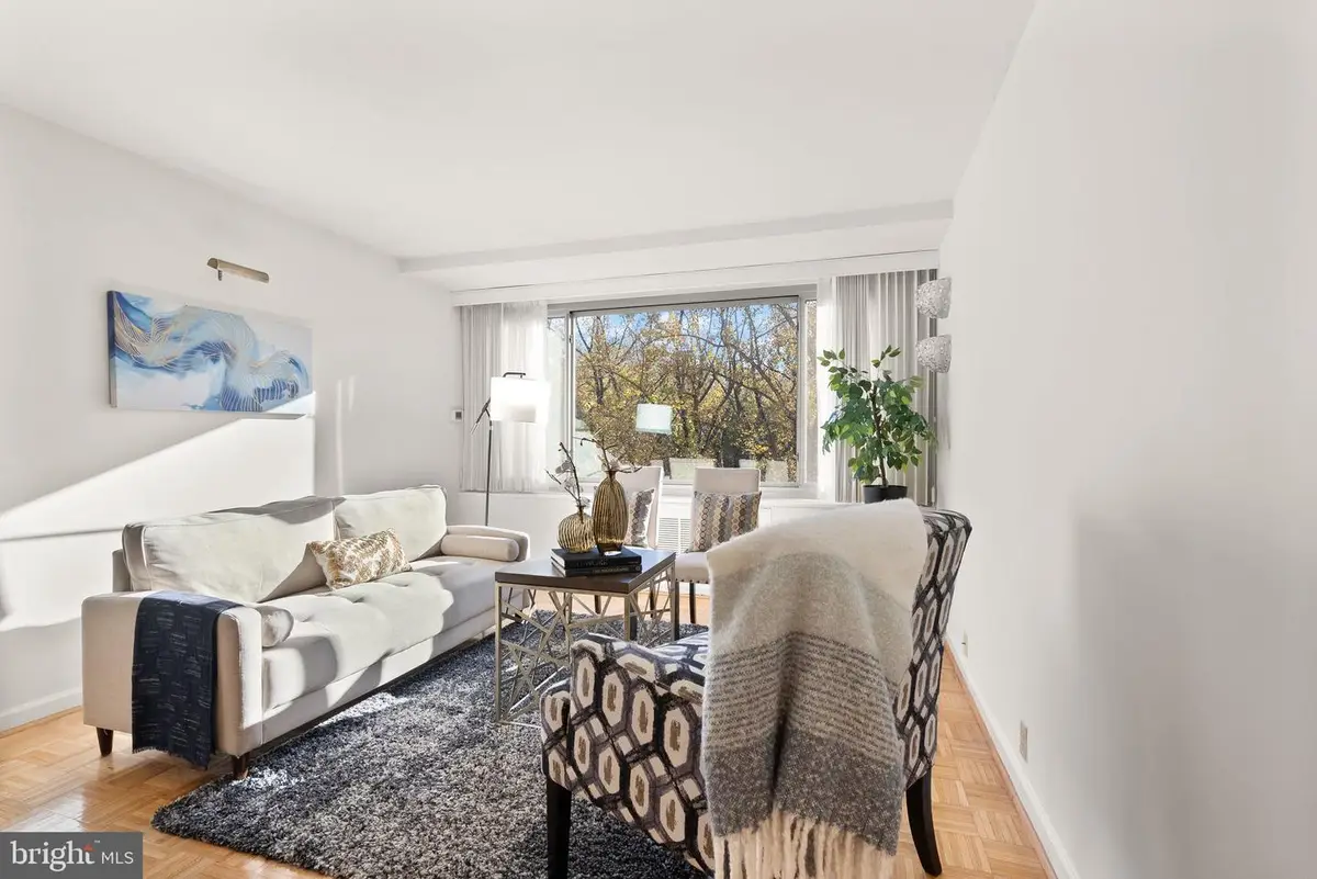 4200 Cathedral Ave Nw #812, Washington, DC 20016 - Image #1