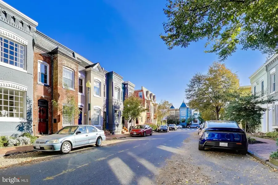 1238 Linden Pl Ne, Washington, DC 20002 - Image #3