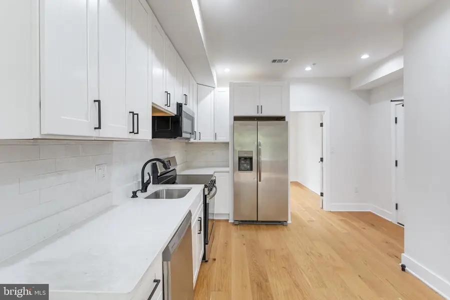 1107 Queen St Ne #ph-4, Washington, DC 20002 - Image #2