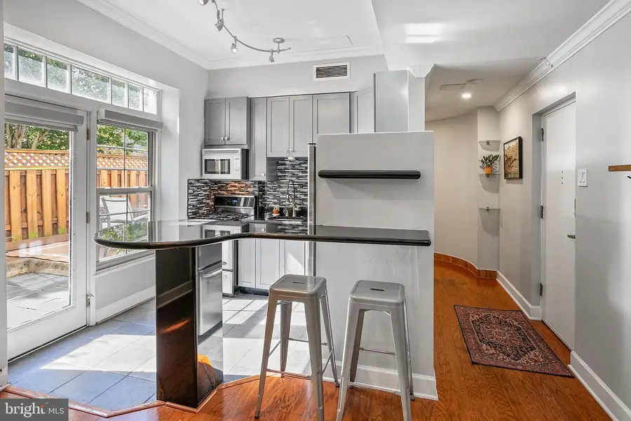 101 North Carolina Ave Se #110, Washington, DC 20003 - Image #2