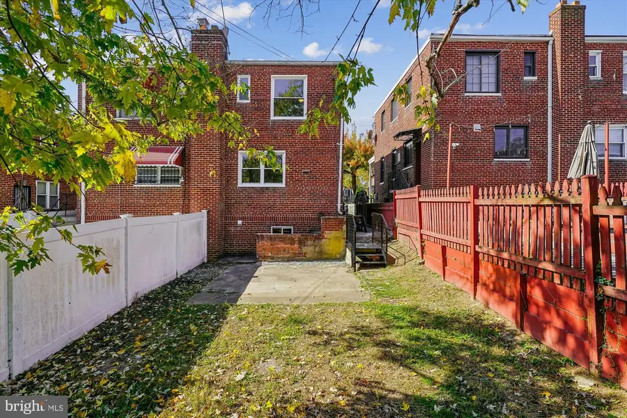 1560 41st St Se, Washington, DC 20020 - Image #2