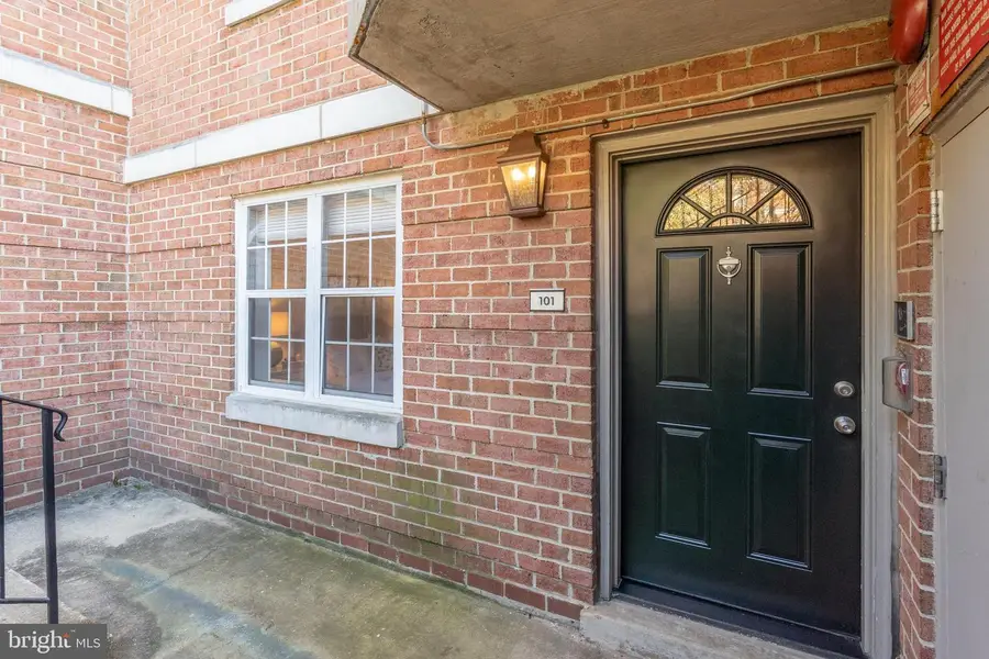 3806 Porter St Nw #101, Washington, DC 20016 - Image #2