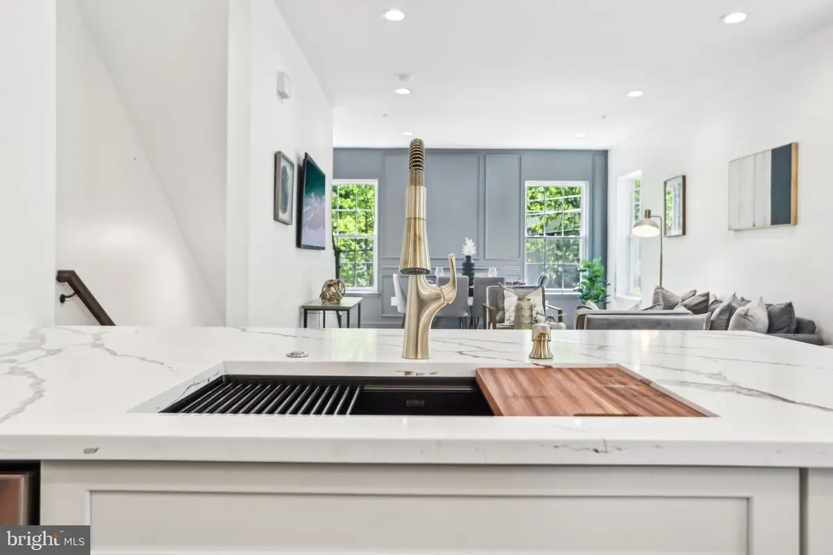 322 56th St Ne, Washington, DC 20019 - Image #1