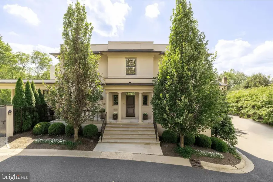 4849 Kemble Pl Nw, Washington, DC 20007 - Image #3