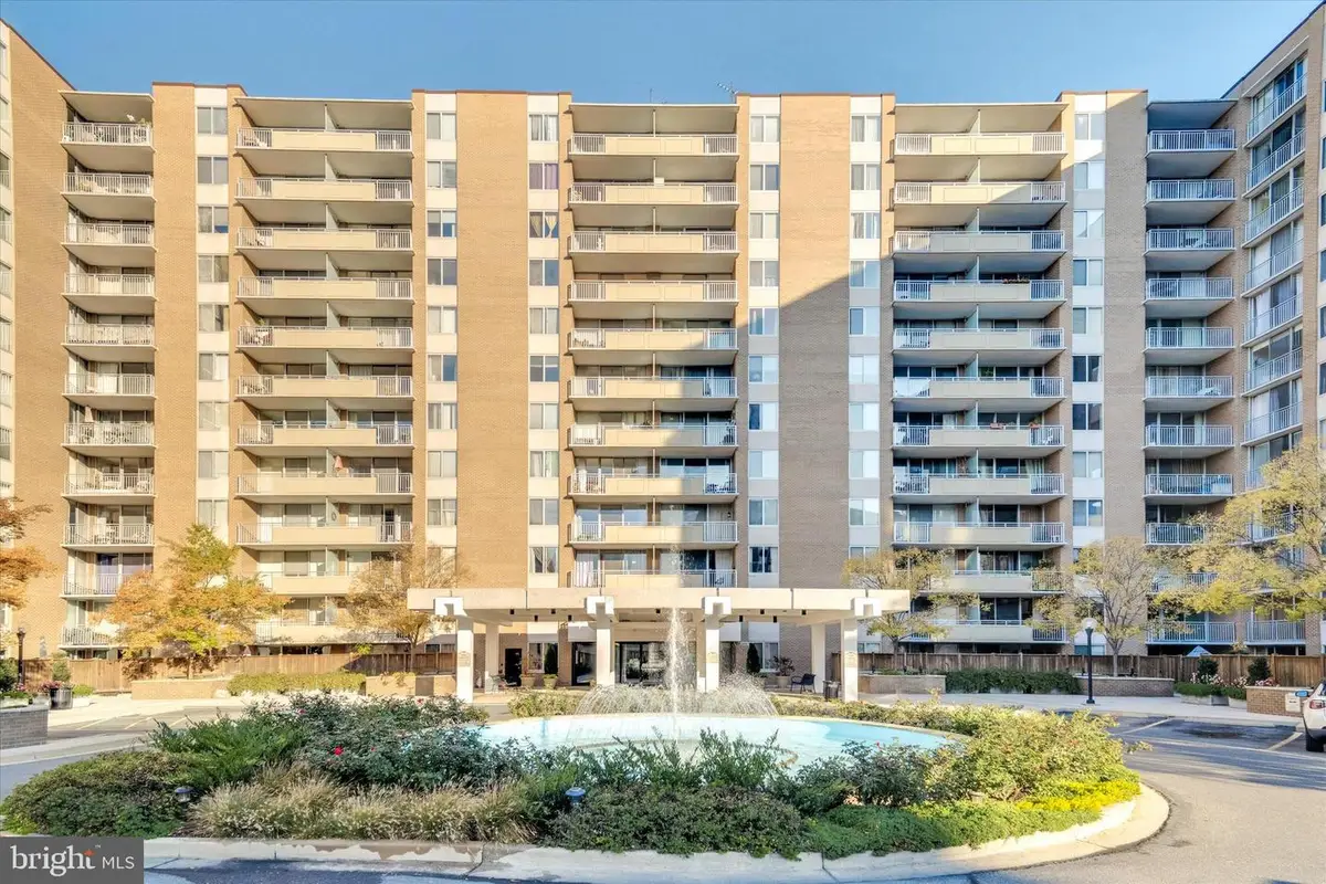 3001 Veazey Terr Nw #1008, Washington, DC 20008 - Image #1