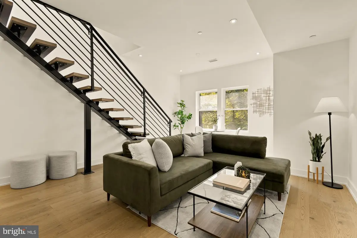 4017 Davis Pl Nw #8, Washington, DC 20007 - Image #1