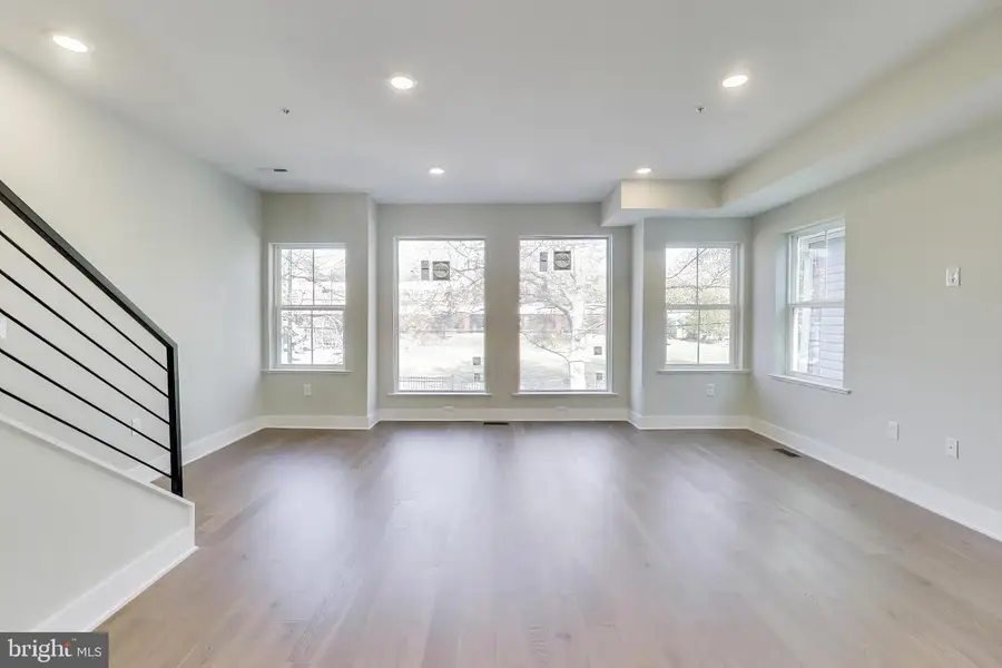 5333 Hayes St Ne, Washington, DC 20019 - Image #3