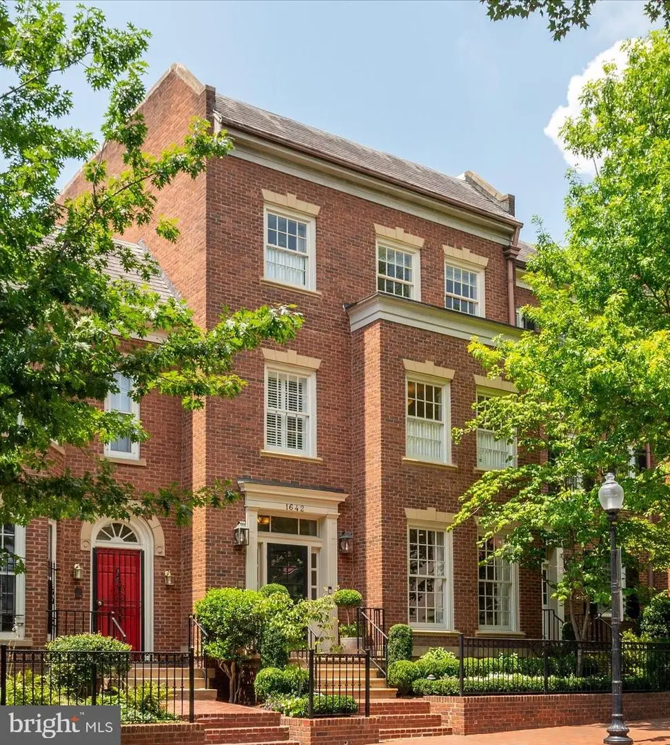 1642 35th St Nw, Washington, DC 20007 - Image #1