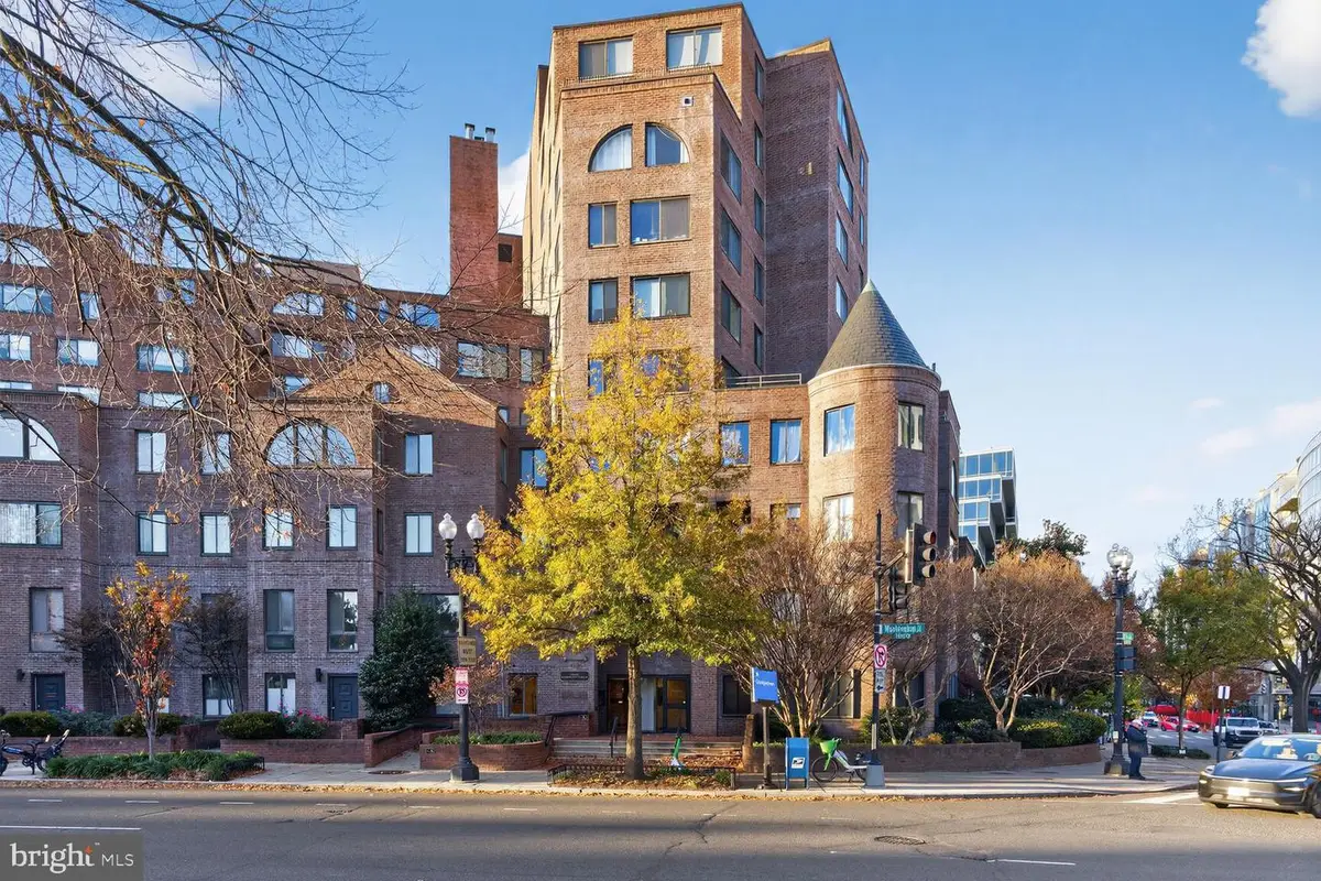 3 Washington Cir Nw #905, Washington, DC 20037 - Image #1