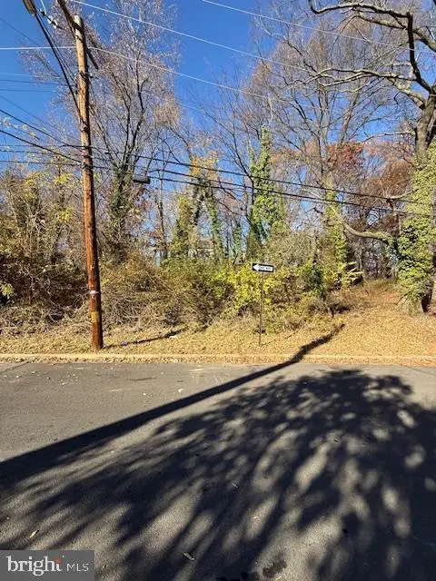 4652 Hanna Pl Se, Washington, DC 20019 - Image #1